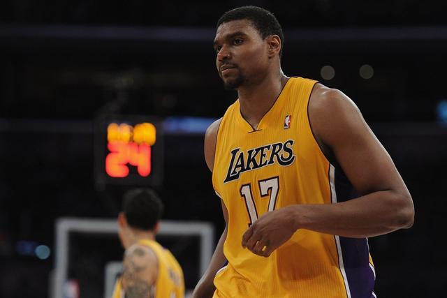 NBA新赛季前瞻：争冠格局混乱 詹杜库难现辉煌